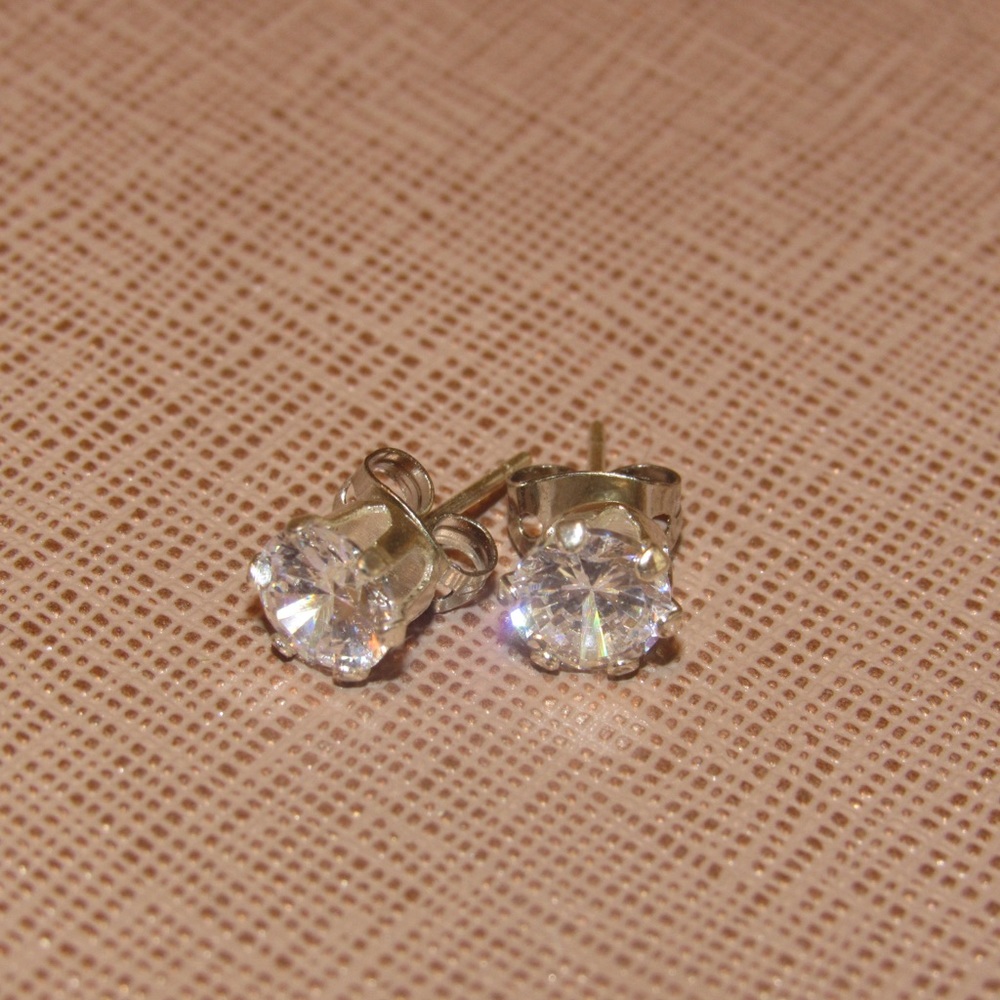 Silver Macy’s Earrings✨